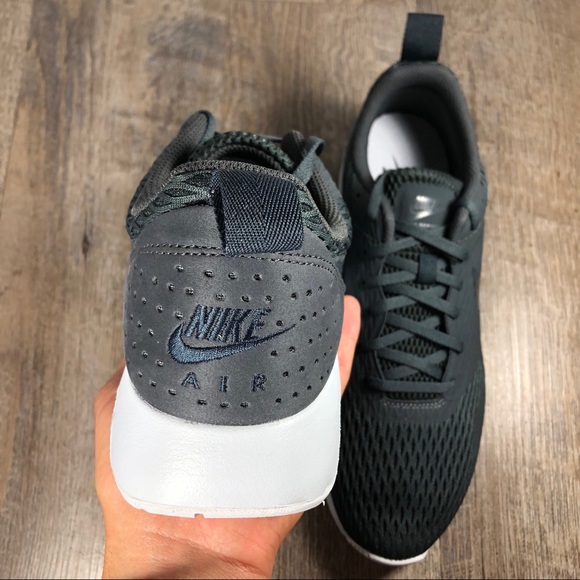 Nike Air Max Tavas SE men’s shoes size 11.5 - Picture 3 of 7